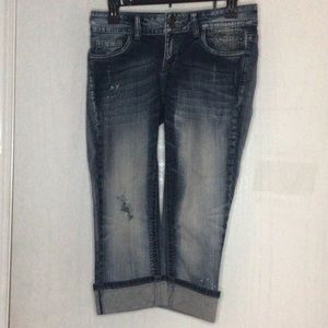 Vigoss Studded, distressed, cuffed Capris